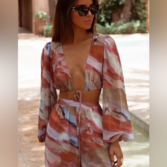 Inthestyle Yasmin Devonport Abstract print Plunge top - Picture 2 of 5